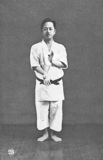摩文仁憲和 MABUNI Kenwa